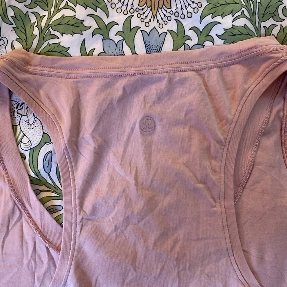 Lululemon Racerback tee - Picture 4 of 6